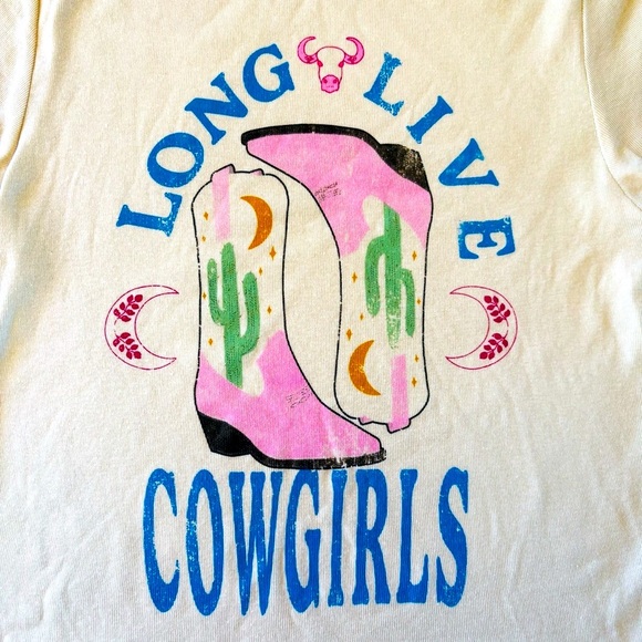 Tops - Long Live Cowgirls Graphic Tee